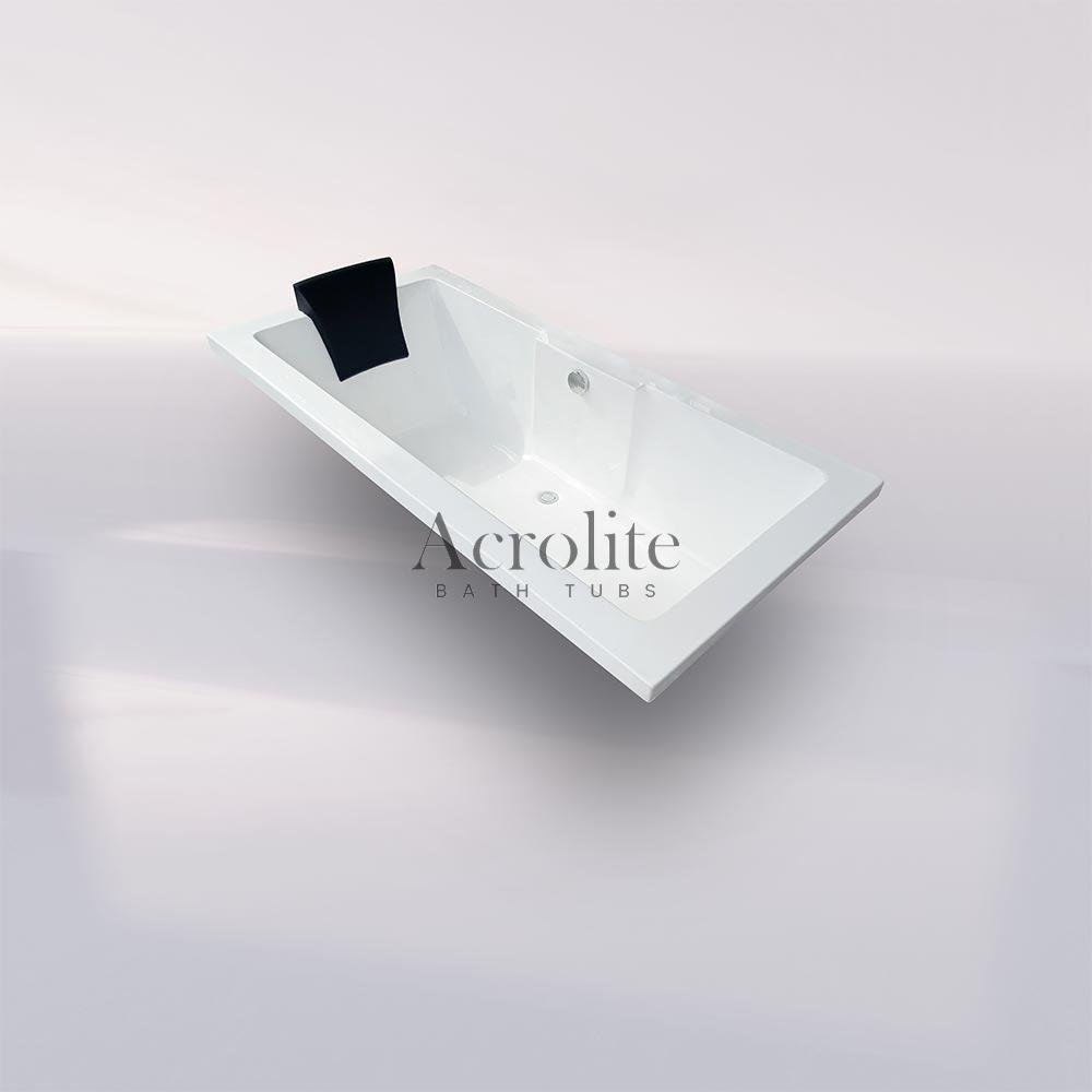 Basic jacuzzi bathtubs