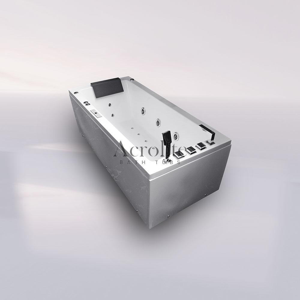 Delta Delta jacuzzi bathtubs